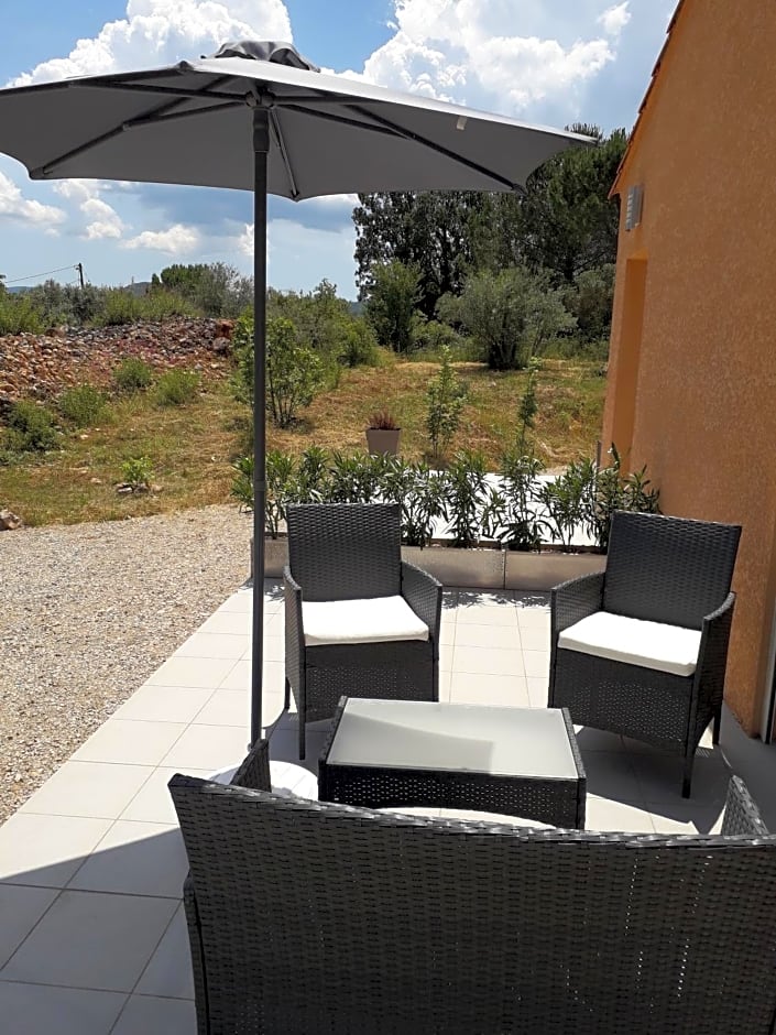 Chambres d'hôtes, B&B climatisées LA BORRELLIENNE