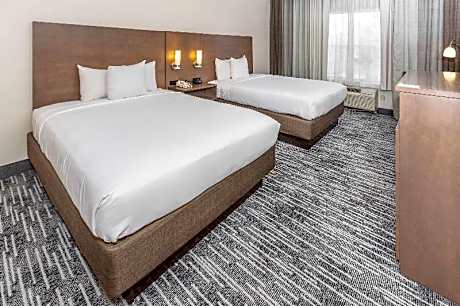 2 Queen Beds, Nonsmoking, Accessible