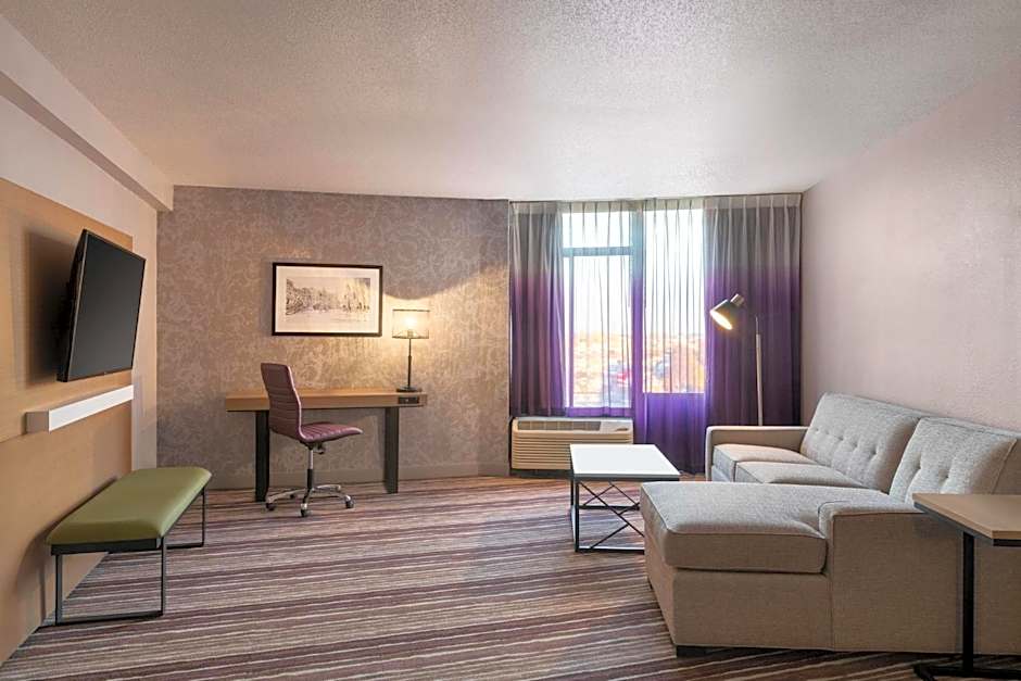 Holiday Inn Philadelphia Arpt-Stadium Area By IHG