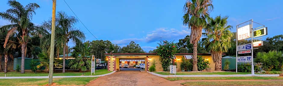 Golden Peak Motel PeakHill