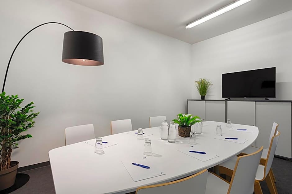 Holiday Inn Express Munich City West By IHG