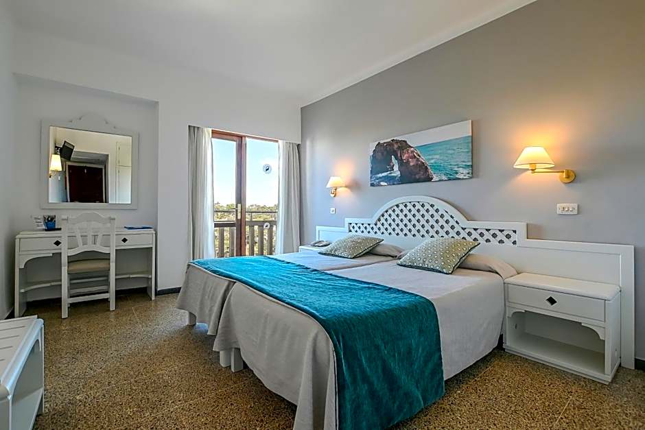 Photo 1 of 8 of Side Sea View