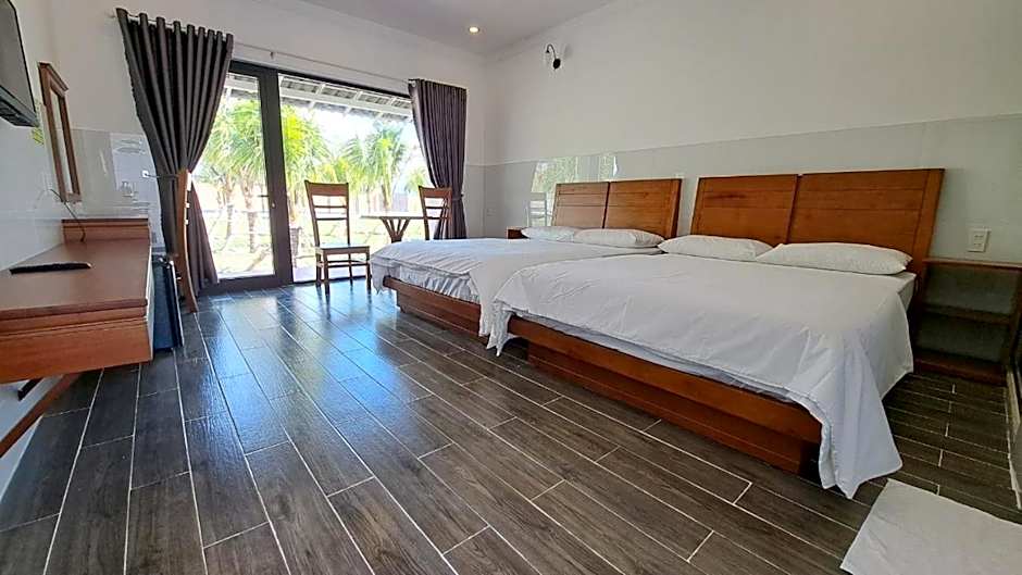 Photo 1 of 7 of Bungalow, Garden View
