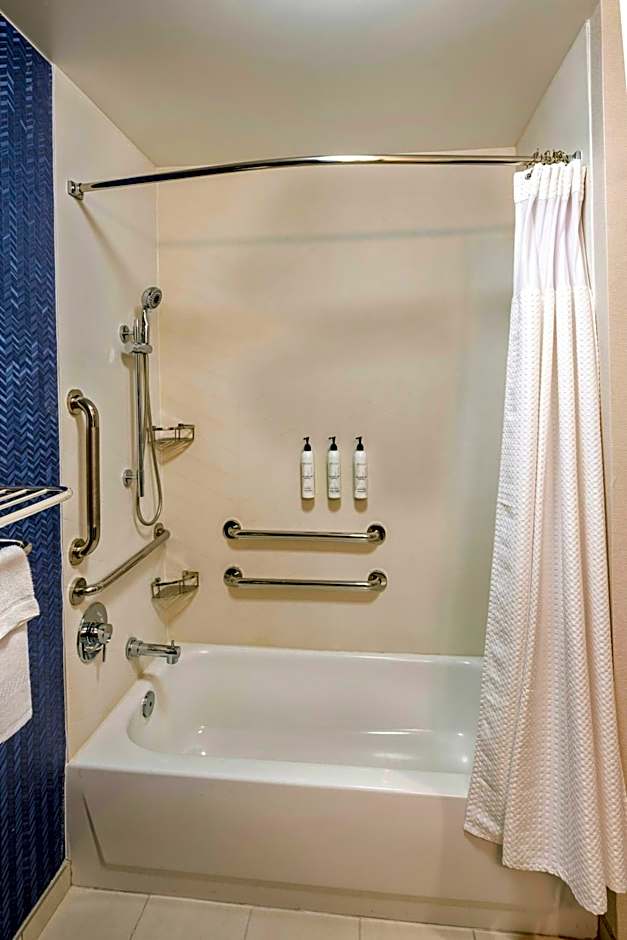 Fairfield Inn & Suites by Marriott St. Louis Chesterfield