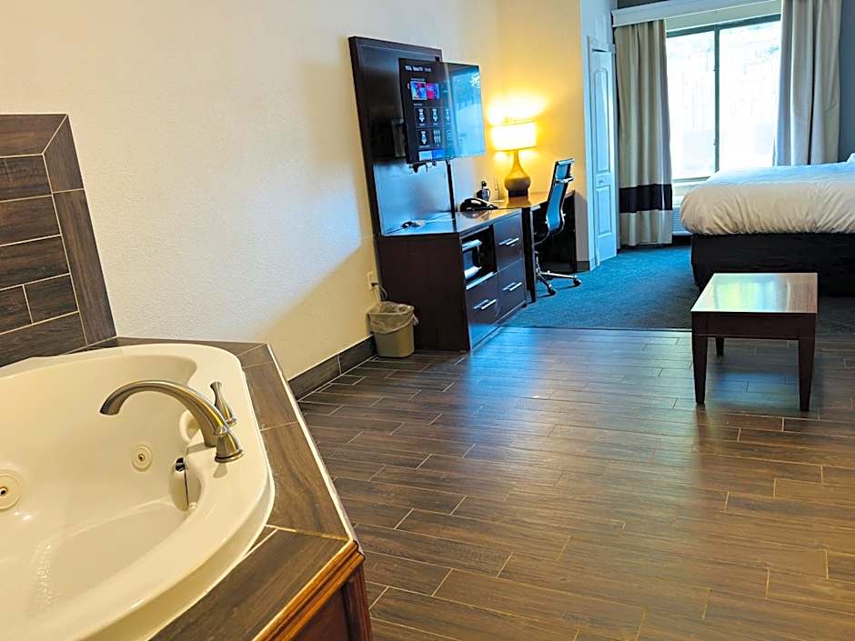 Comfort Suites Plymouth near US-30
