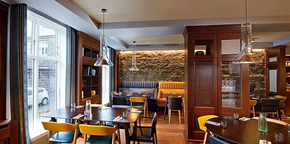 Reykjavik Consulate Hotel, Curio Collection by Hilton