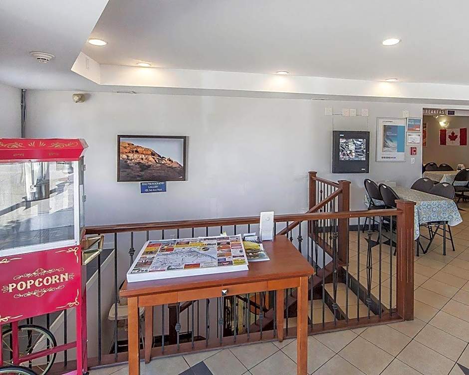Econo Lodge Inn & Suites Drumheller