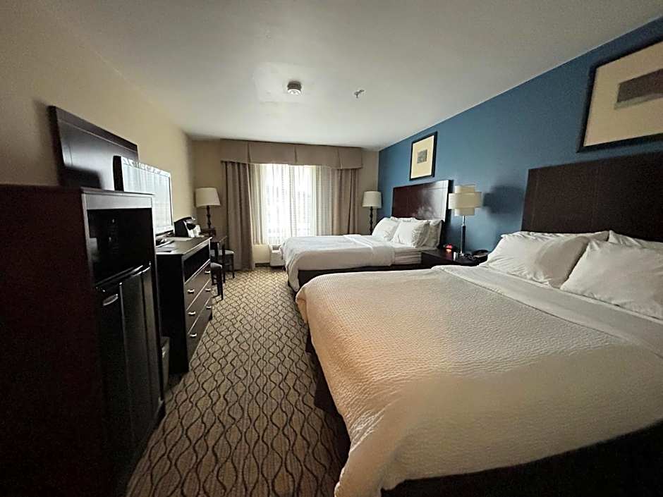 Holiday Inn Express & Suites Belle Vernon By IHG