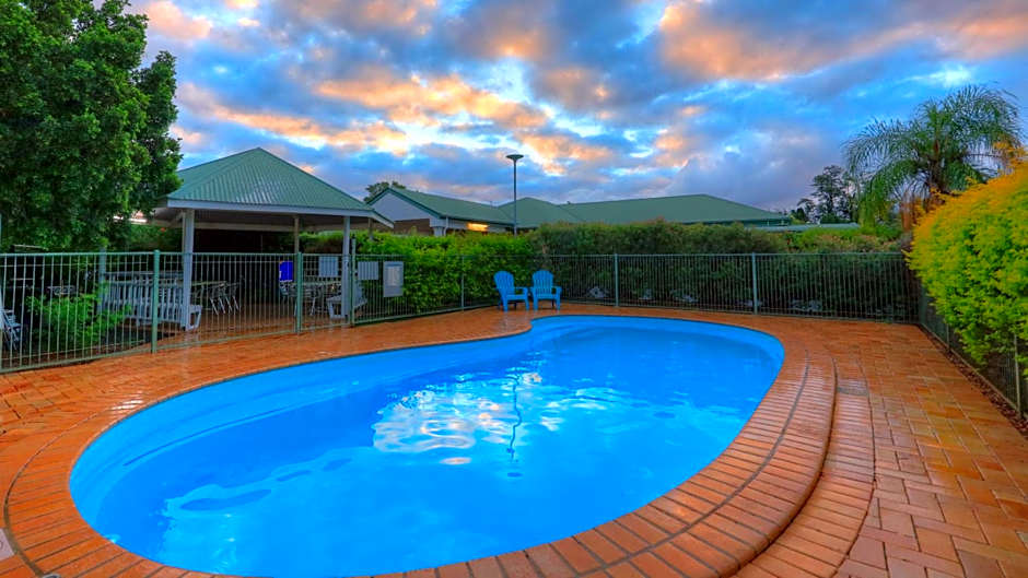 Jacaranda Country Motel