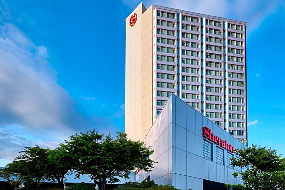 Sheraton Vancouver Guildford Hotel