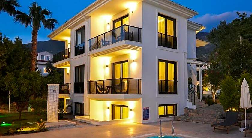 marla suite