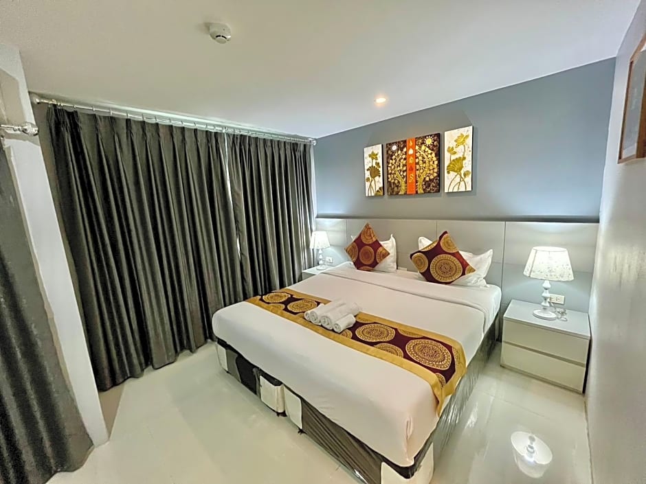 Photo 1 of 46 of Top High Airport Link Hotel