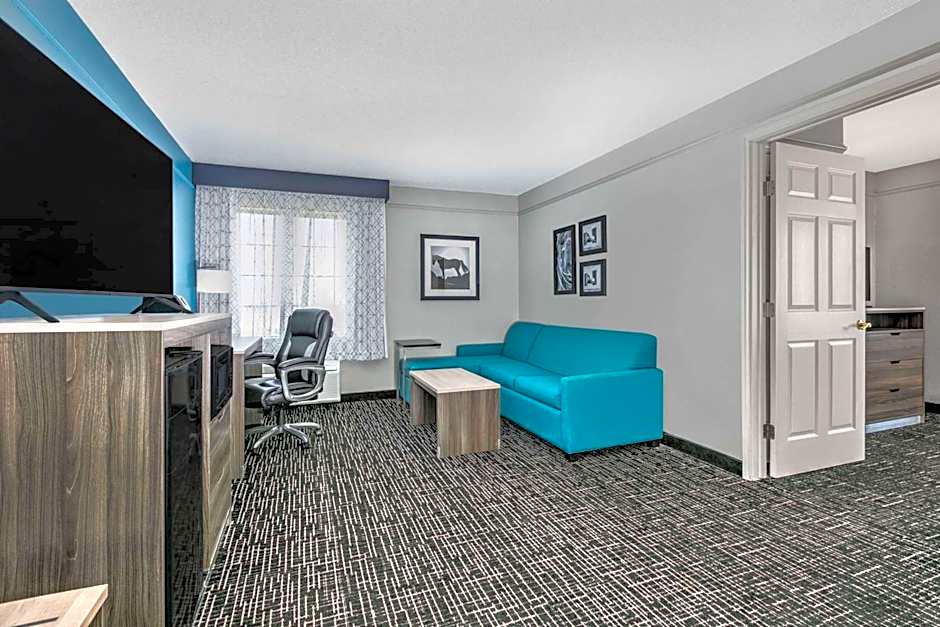 La Quinta Inn & Suites by Wyndham Weatherford