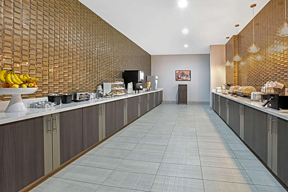 La Quinta Inn & Suites DFW West-Glade-Parks