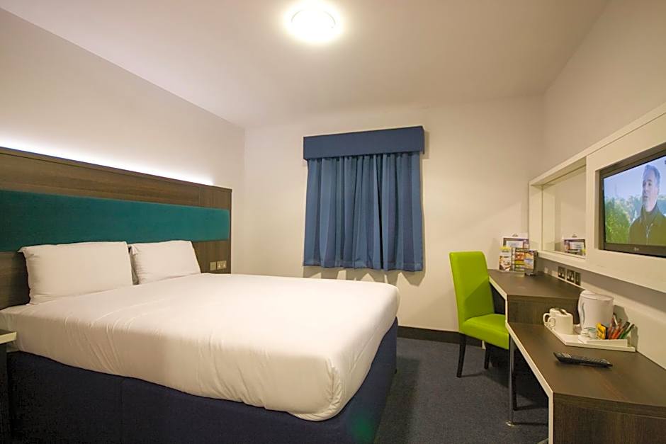 Ramada by Wyndham Cobham