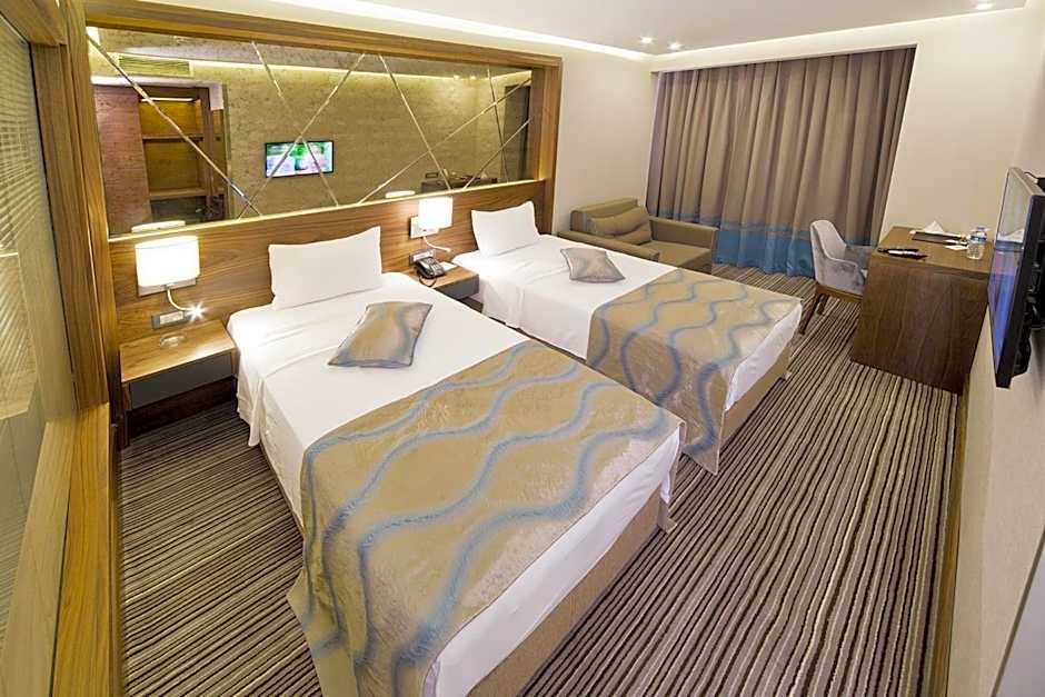 Artur Hotel