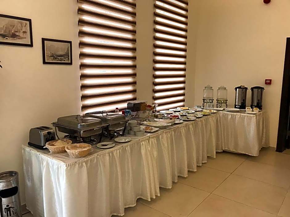 Petra Heart Hotel