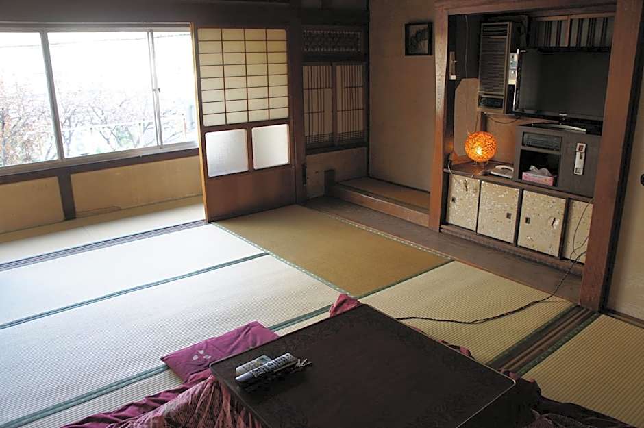 Miyoshiya Ryokan