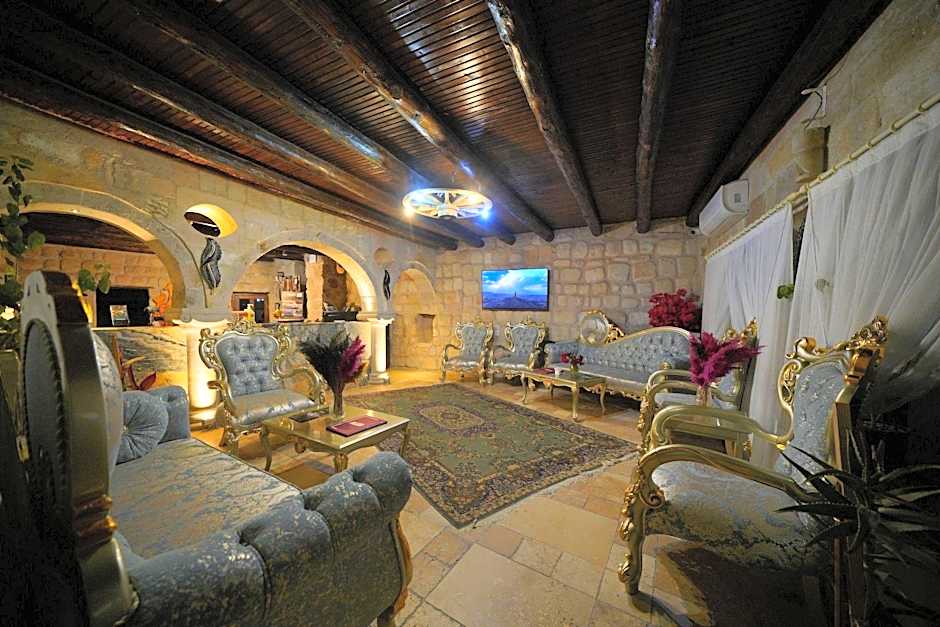 Holiday Cave Hotel
