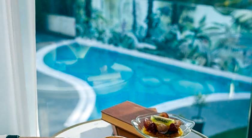 DoubleTree by Hilton Hotel Izmir Airport