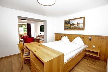 Junior Suite with Mountain View