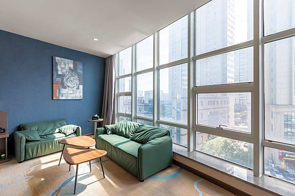 Holiday Inn Express Shenyang North Station By IHG