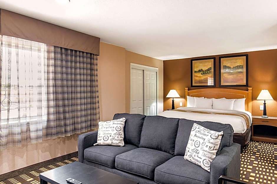 Quality Inn & Suites Plano