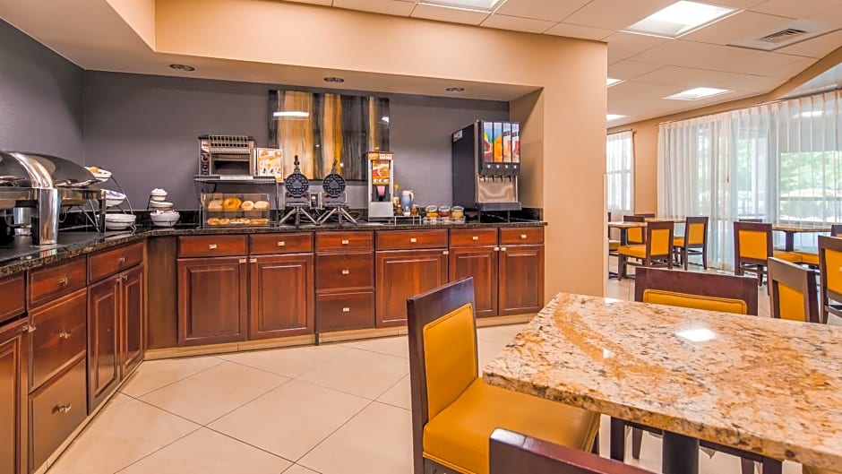 Best Western Plus Bwi Airport Hotel / Arundel Mills