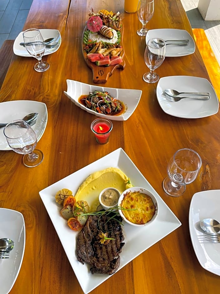 Red Picnic Hostel Panglao