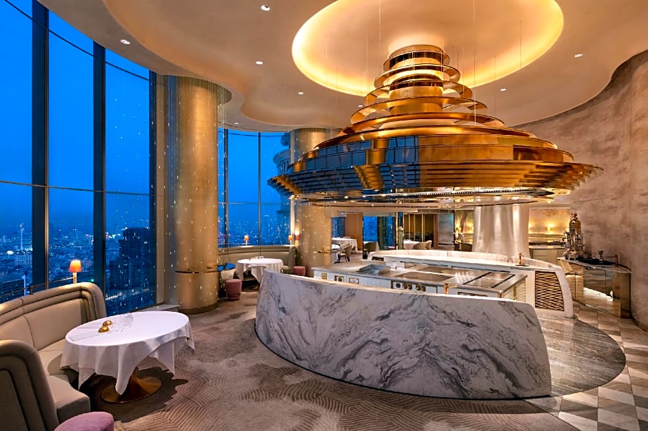 Tower Club At Lebua