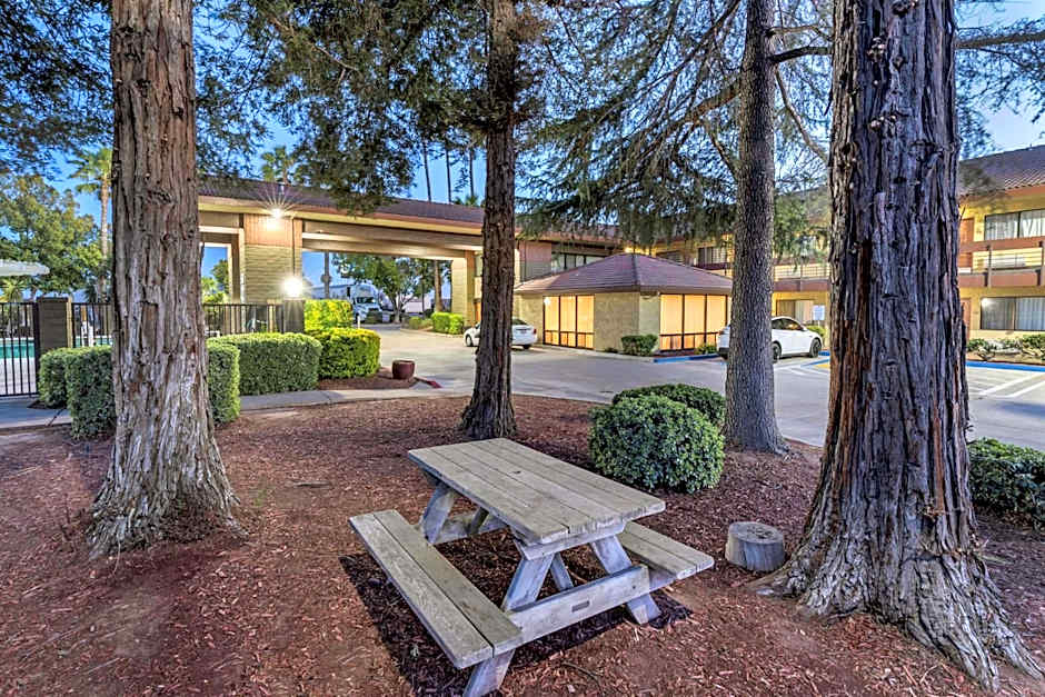 Best Western Orchard Inn
