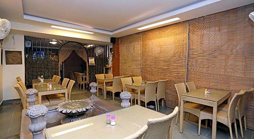 OYO 1219 Hamilton Hotel