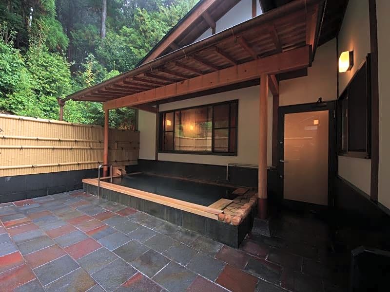 Yumoto Onsen Oharasansou - Mountain Village -