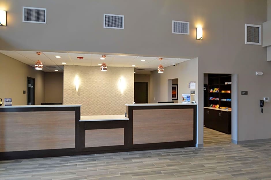 Best Western False River Hotel