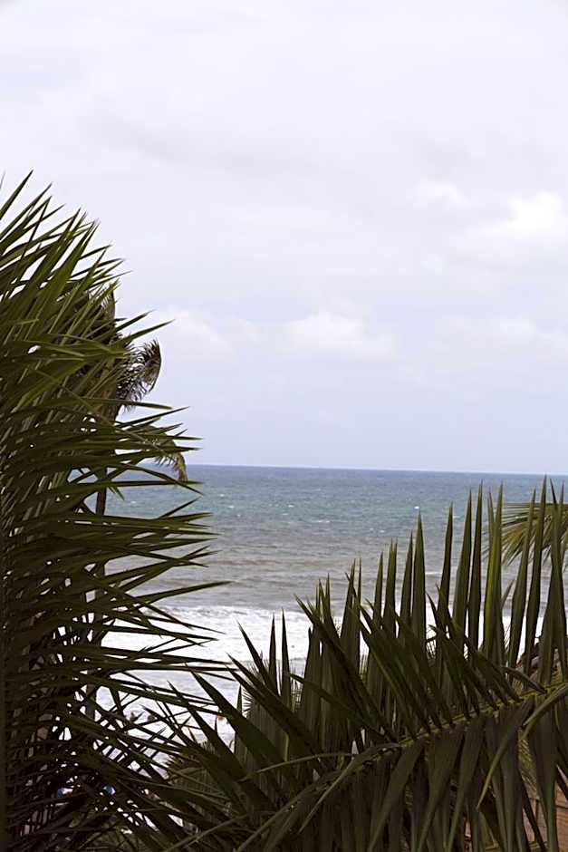 Sayulita Central Hotel