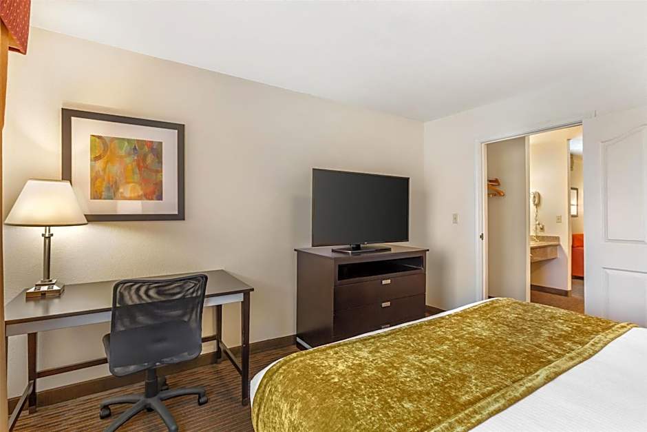 Best Western Luxury Inn