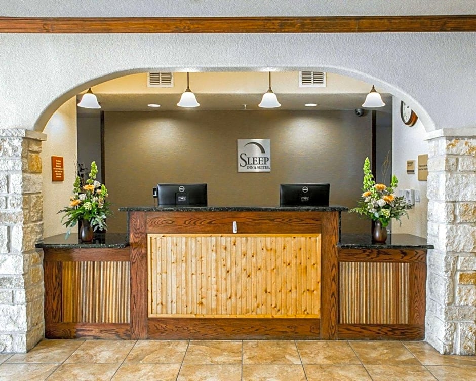 Sleep Inn & Suites near Palmetto State Park