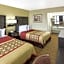 Days Inn by Wyndham Columbus-North Fort Moore