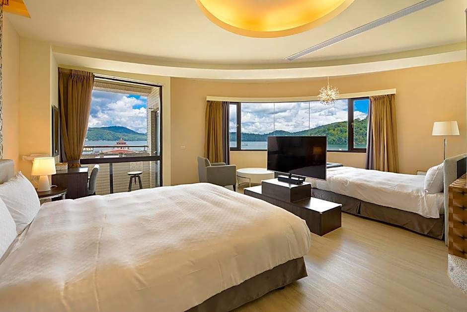 Hu Yue Lakeview Hotel