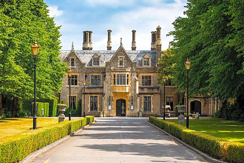 Foxhills Club & Resort