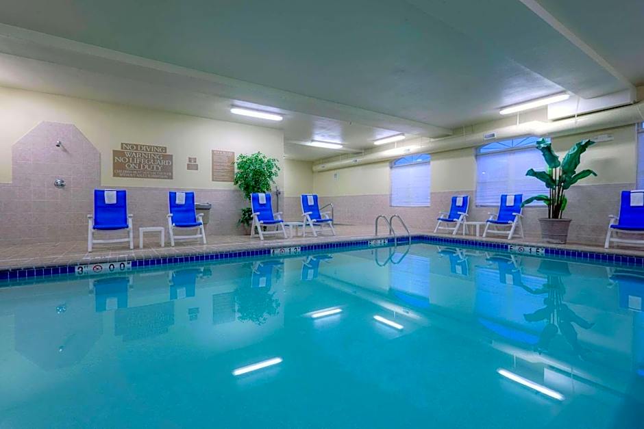 Country Inn & Suites by Radisson, Emporia, VA