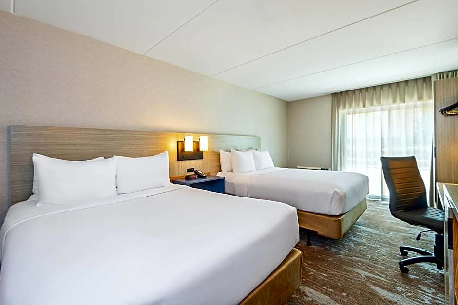 Comfort Inn Kingston - Highway 401