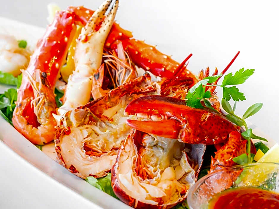 Hotel Shigira Mirage Beach Front