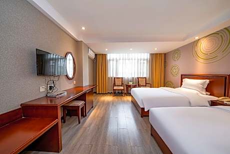 2 Bed Twin Superior Room