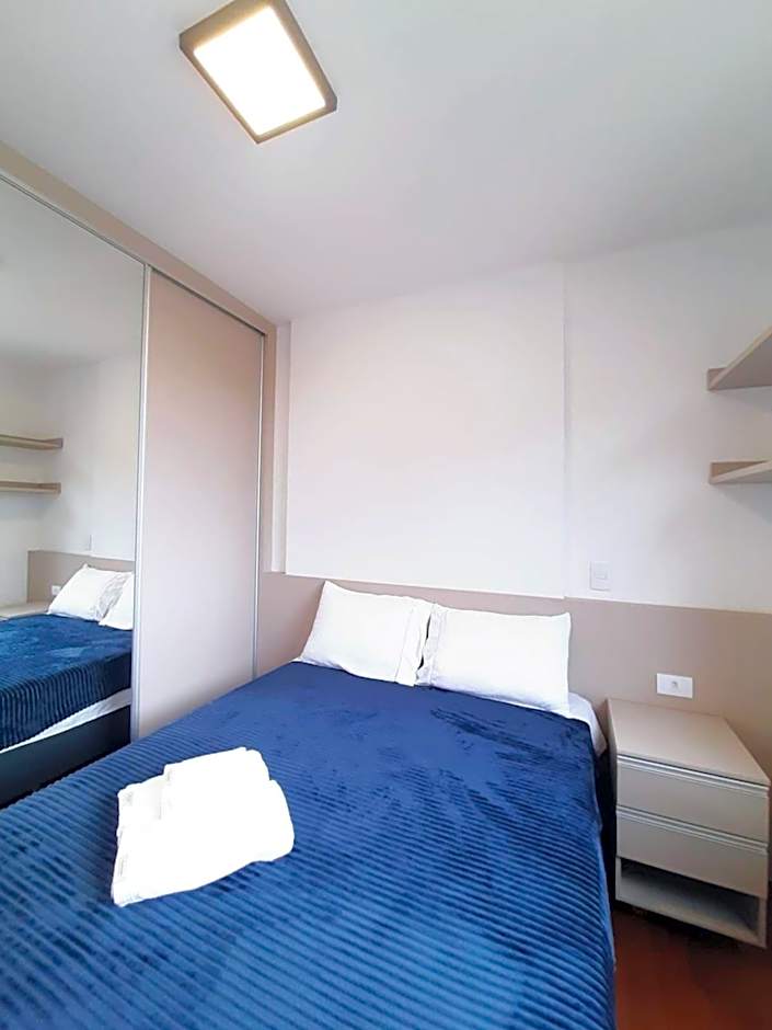 Apto confortável Centro/Batel