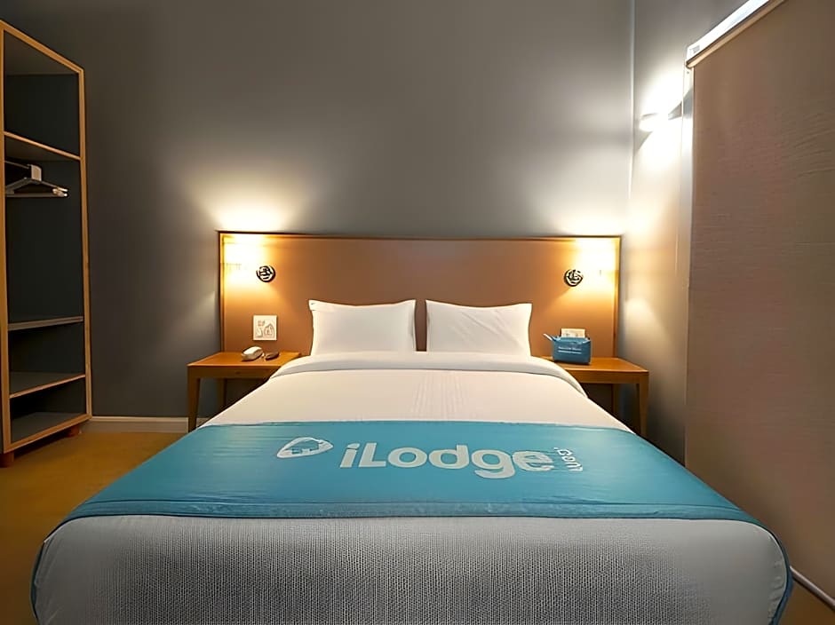 bloom Boutique I Signature Towers