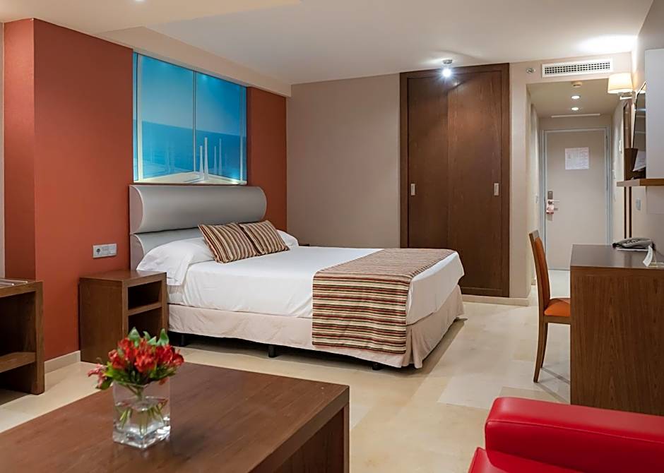 MS AGUAMARINA SUITES