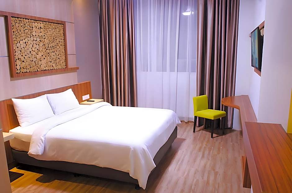 Ayola First Point Hotel Pekanbaru