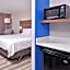 Holiday Inn Express Hotel & Suites Elgin By IHG