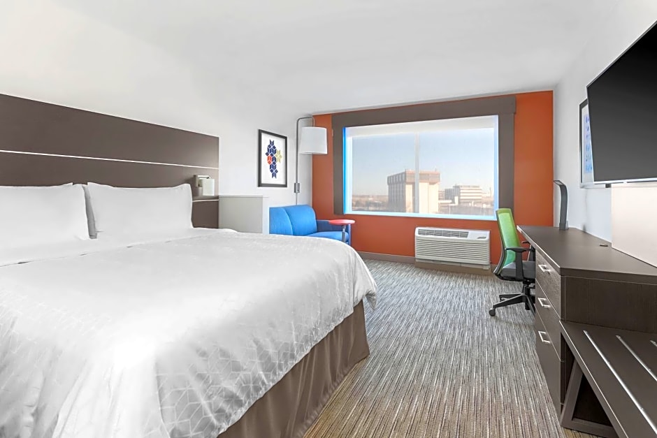 Holiday Inn Express & Suites Chicago OHare Airport, an IHG Hotel By IHG